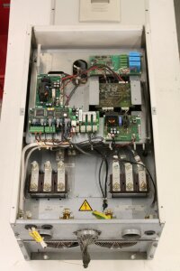 ACS601-0100-3 Преобразователь частоты ABB ACS601-0100-3 (75 кВт)