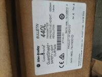 440LT4J1600YD Световая завеса GuardShield 440LT4J1600YD (передатчик, шаг 14 мм, высота 1600 мм)