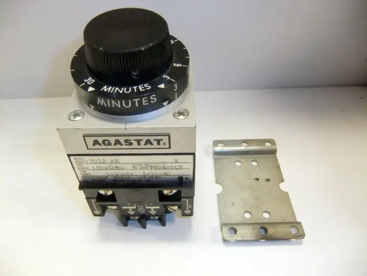 AGASTAT 7022AHTX реле времени