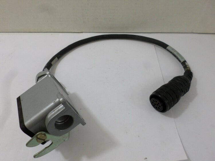 ALLEN BRADLEY 1326-CECUT-L-090 Кабель Кабель ALLEN BRADLEY 1326-CECUT-L-090, IP67, 90 м