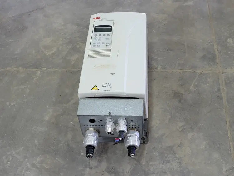 ПЧ ABB ACS800-U1-0025-7