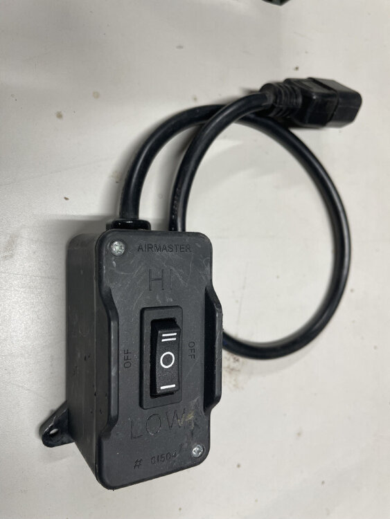Промышленный переключатель вентилятора AIRMASTER 01504