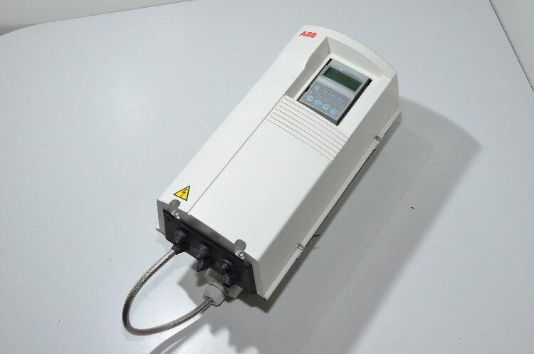 ACS401-60-043-5 DRIVE INVERTER NEMA12 6PULSE 3HP 380-480VAC