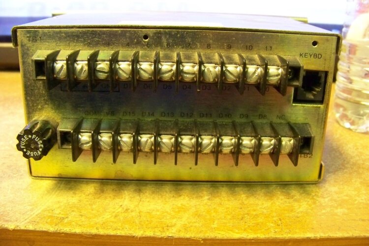 A&I PRODUCTS 2706-C21J8A1 OPERATOR INTERFACE DL30 DATALINER 110-120VAC 2706-C21J8A1 OPERATOR INTERFACE DL30 DATALINER 110-120VAC