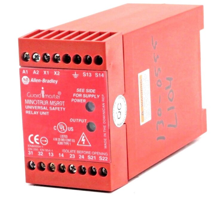 Реле безопасности Allen Bradley 440R-F23028