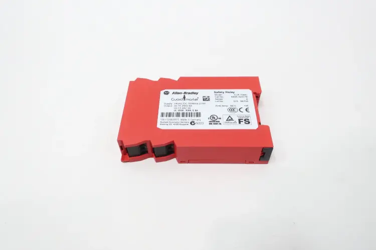 ALLEN BRADLEY 440R-S23174 реле безопасности