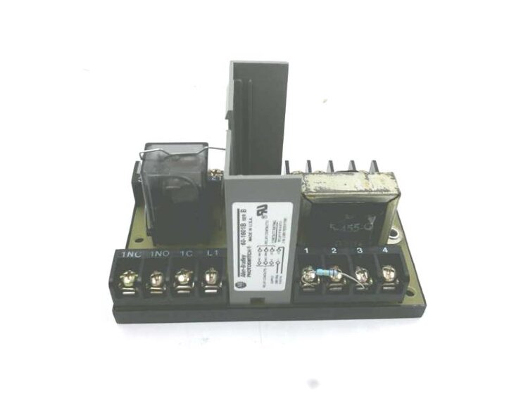 ALLEN BRADLEY 60-1601B Основание (база) для фотоэлектрических датчиков (PhotoSwitch) База PhotoSwitch 60-1601B