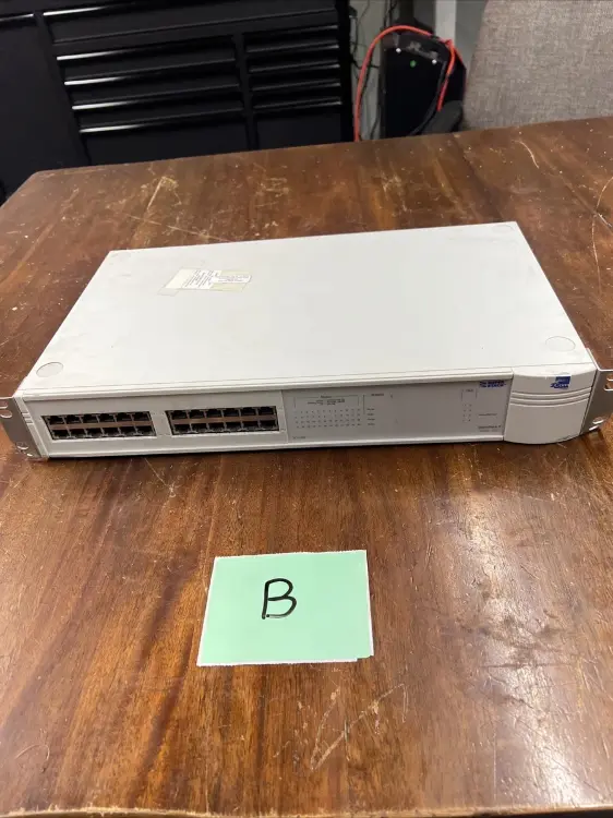 3C16901A ETHERNET SWITCH 3300 12PORT SUPERSTACK II Коммутатор Ethernet 3C16901A 3300 12-порт SuperStack II