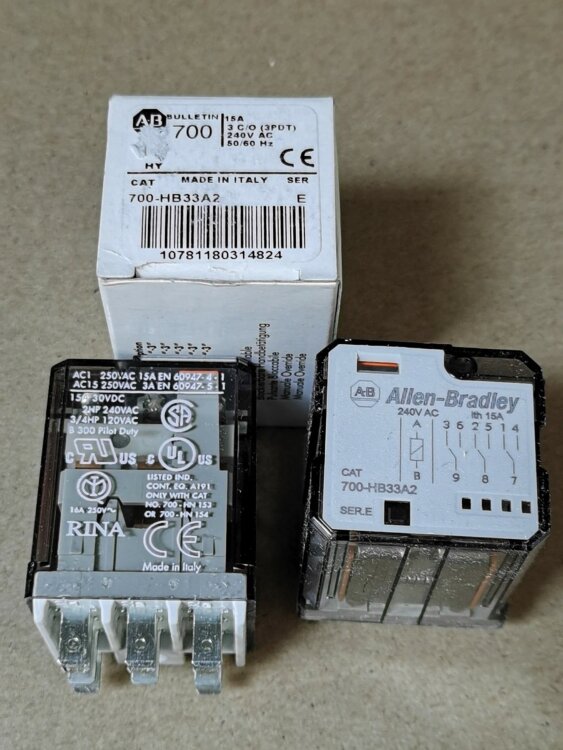 700-HB33A2 GENERAL PURPOSE RELAY, 15A CONTACT, 3-POLE DOUBLE THROW, 240V 50/60HZ, NO MANUAL OPERATOR, NO PILOT LIGHT, SINGLE PAC