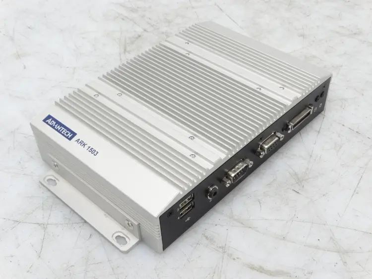 ARK-1503F-D6A1E — Fanless PC на Intel Atom D525 1.8GHz