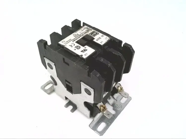 Контактор сварочный 3-фазный 575V 300A, катушка 110/120V