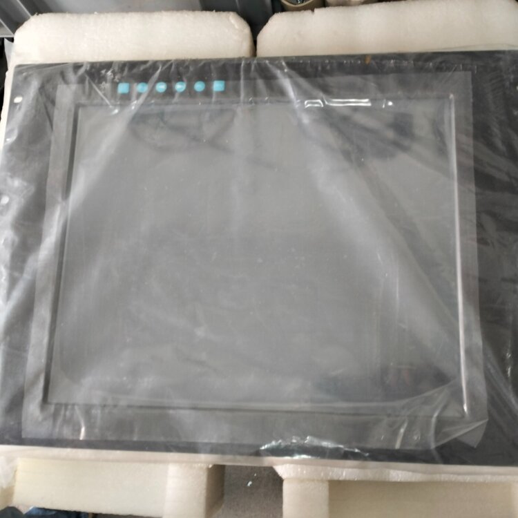 ADVANTECH FPM-3171G-RBE 17" промышленный плоский панельный монитор (с резистивным тачскрином, RS-232) ADVANTECH FPM-3171G-RBE 17