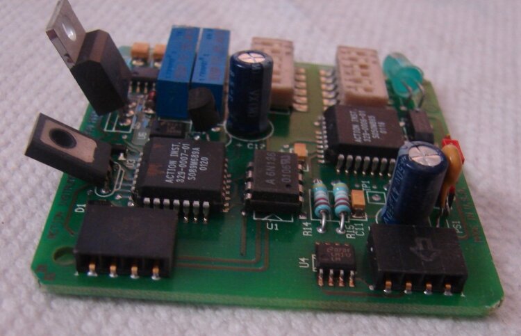 ACTION INSTRUMENTS AP4390 Изолятор AP4390 — изолятор двухканальный, вход DC тока 1–100 mA